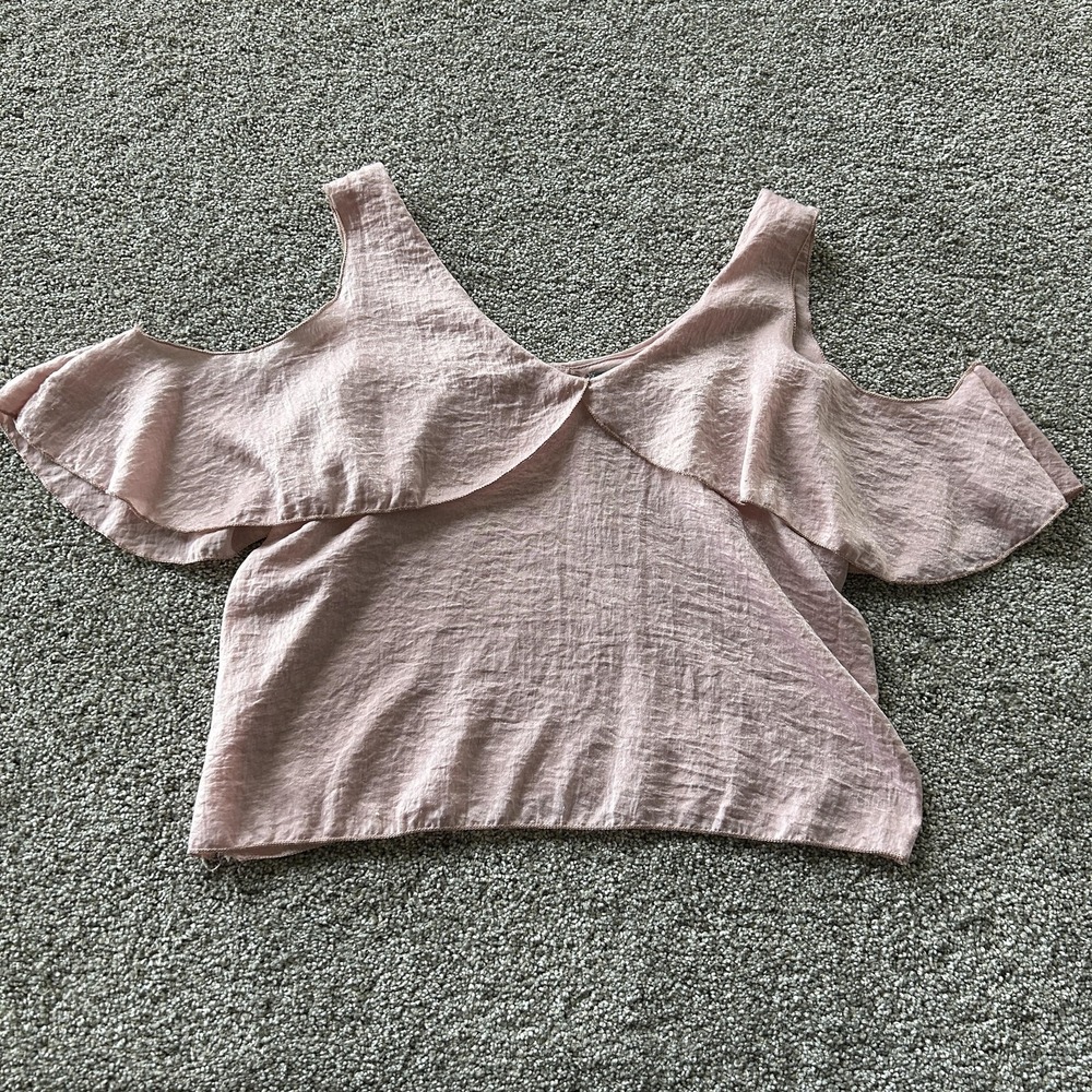 Y2K Charlotte Russe Blouse Womens M Pink Cold Shoulder Ruffle Cropped Top Casual